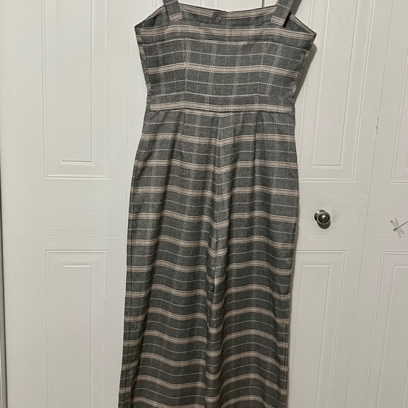 Cupcakes and Cashmere Women's 'Willa' Jumpsuit - Small - Picture 5 of 8